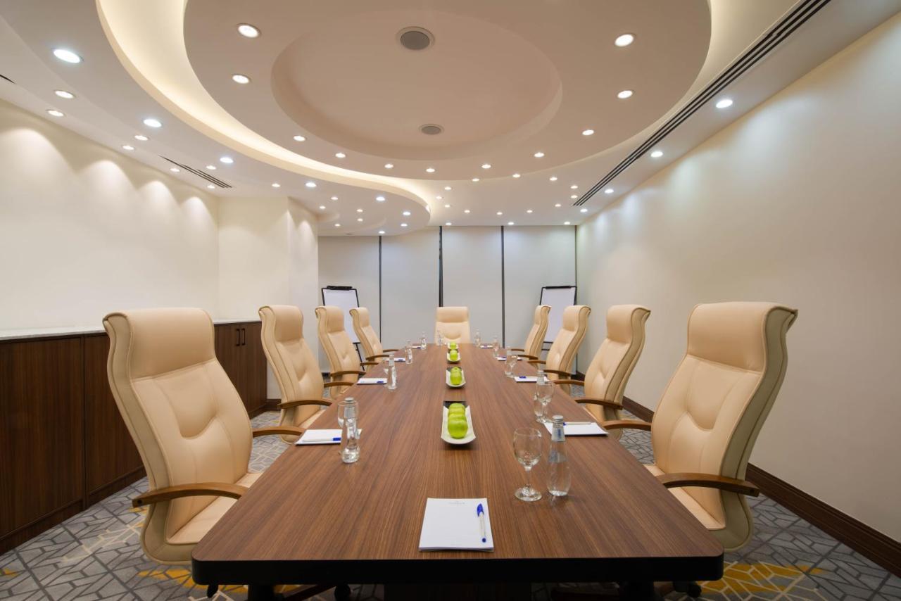 Warwick Riyadh Al Wezarat Exterior photo