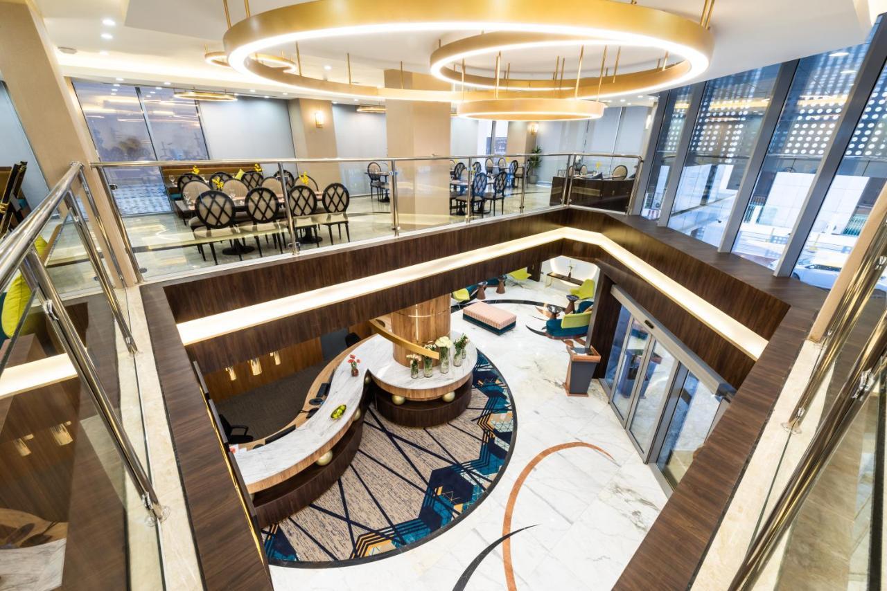Warwick Riyadh Al Wezarat Exterior photo